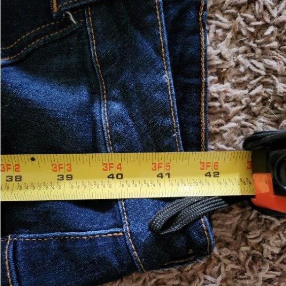 Aphrodite Super Distressed Skinny Jeans - Picture 5 of 6